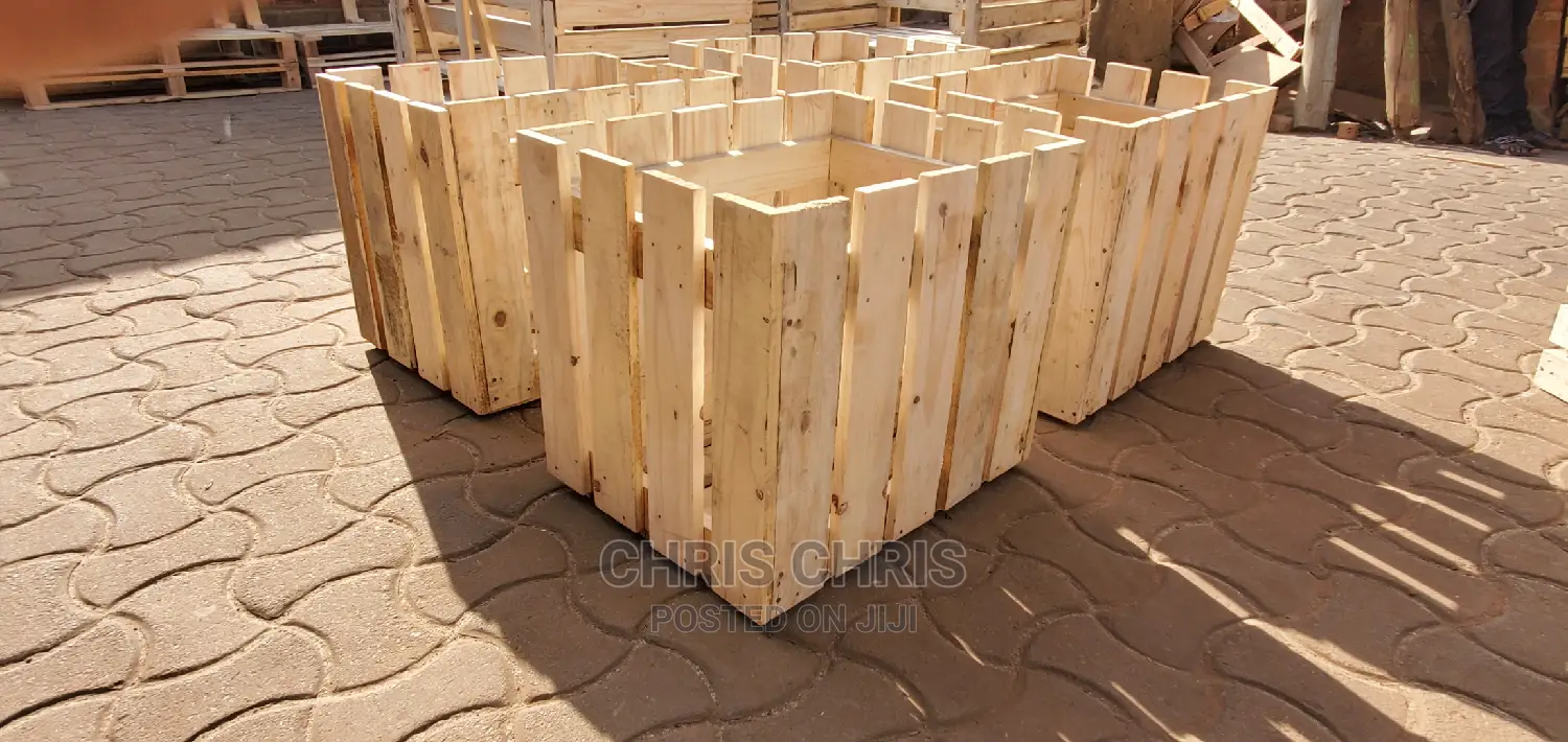Pallet Flower Vessels