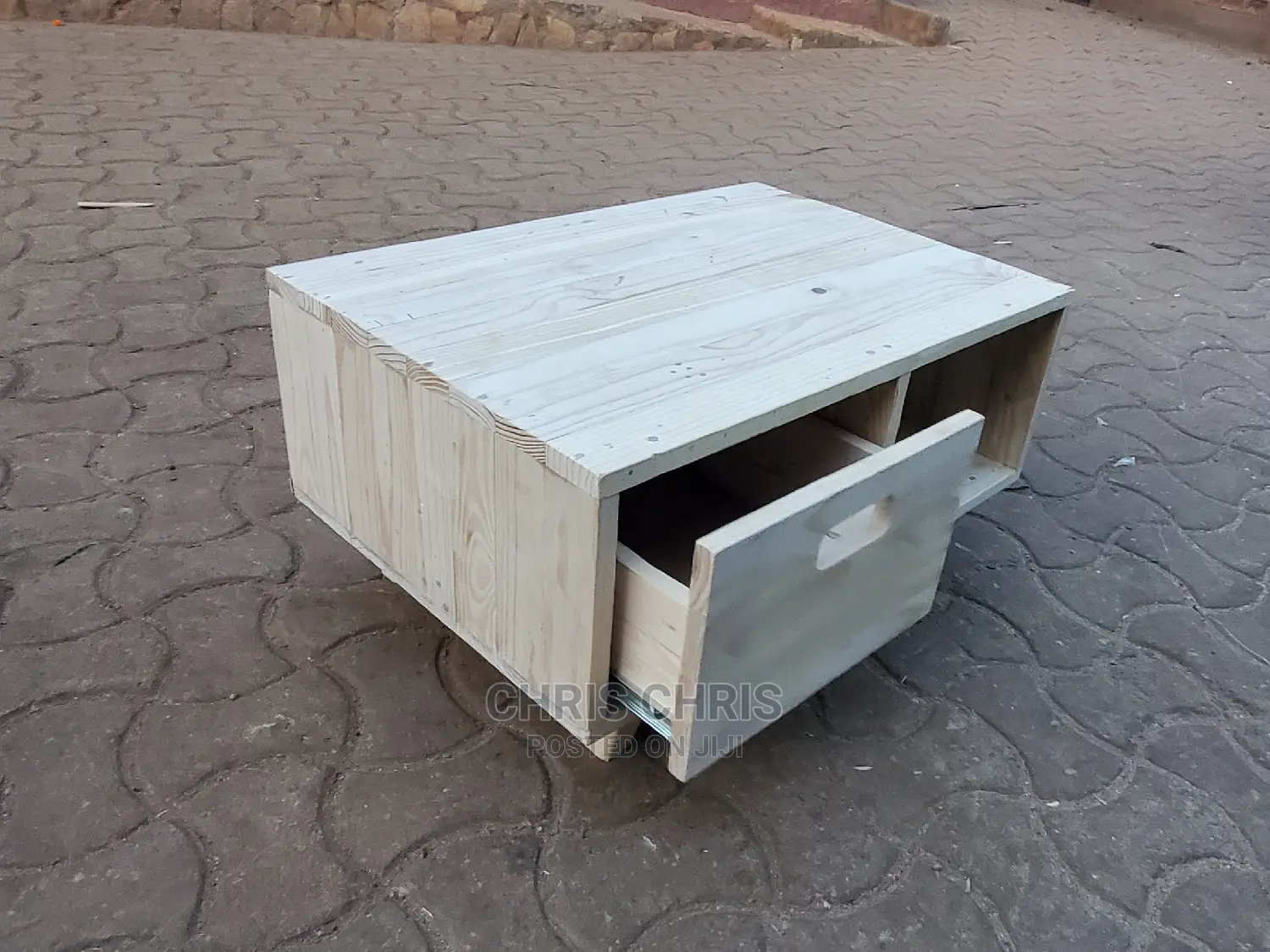 Pallet Tv Stands and Drawers