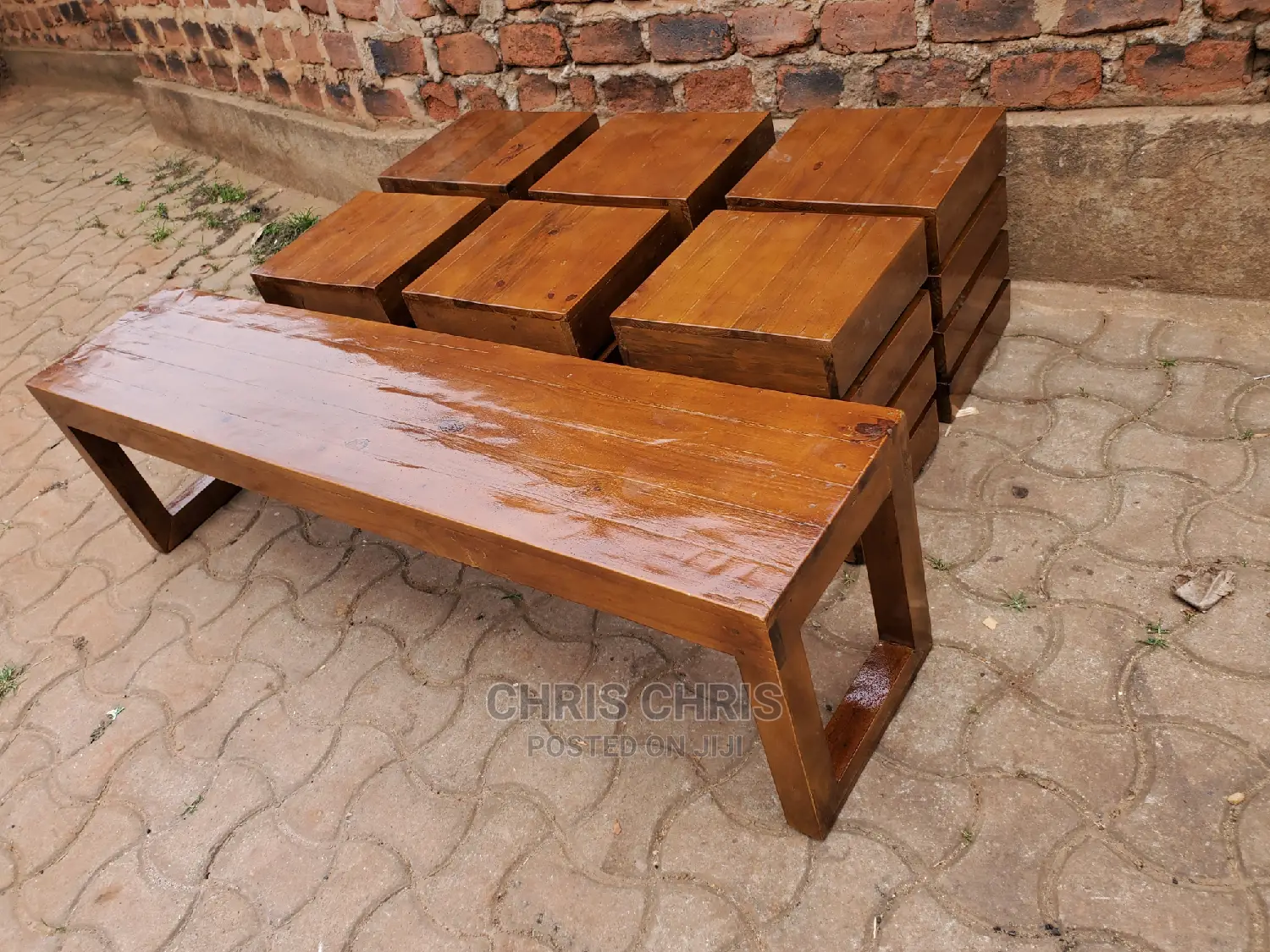 Pallet Benches and Stools at a Fair Cost