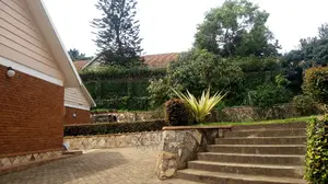 4bdrm Duplex in Kololo Property, Central Division for Rent