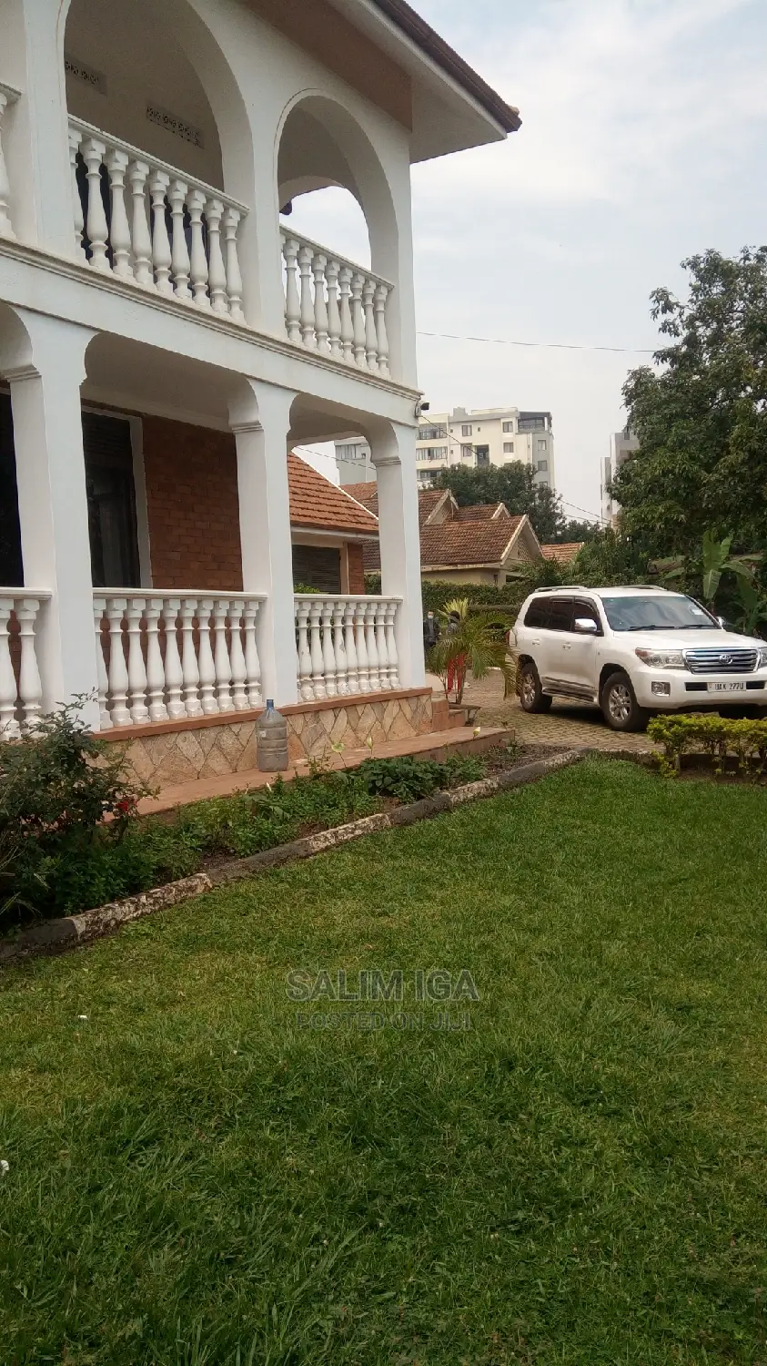 4bdrm Duplex in Kololo Property, Central Division for Rent