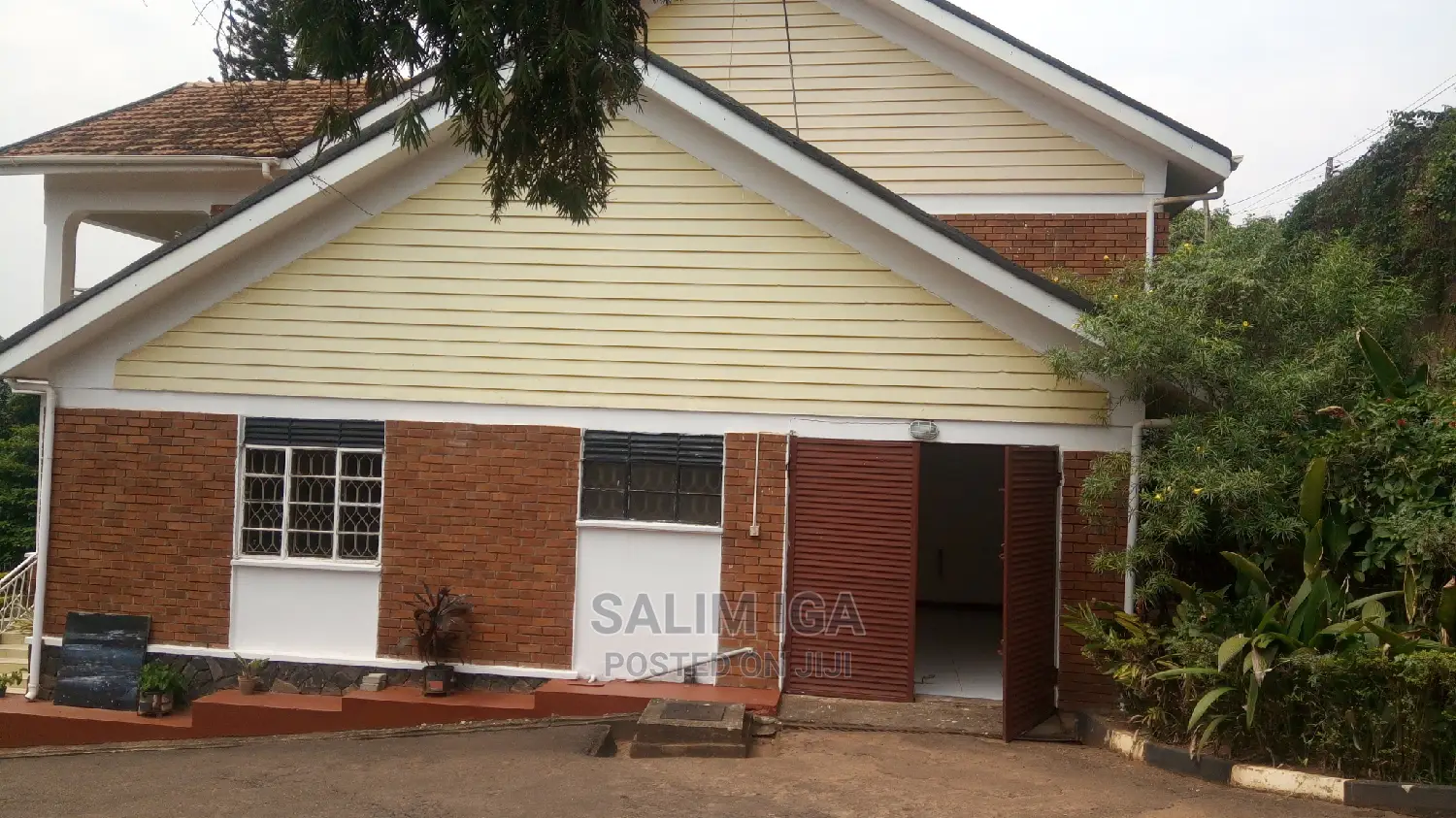 4bdrm Duplex in Kololo Property, Central Division for Rent