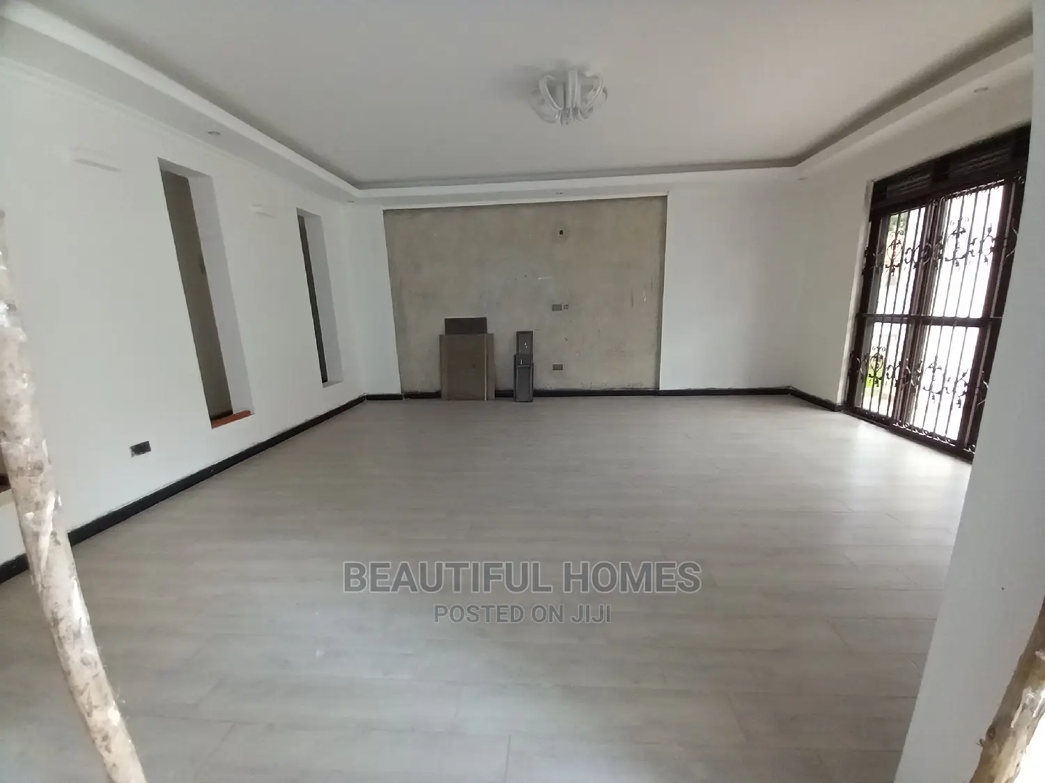 Furnished 6bdrm Mansion in Kiwatule Rich, Nakawa for Sale