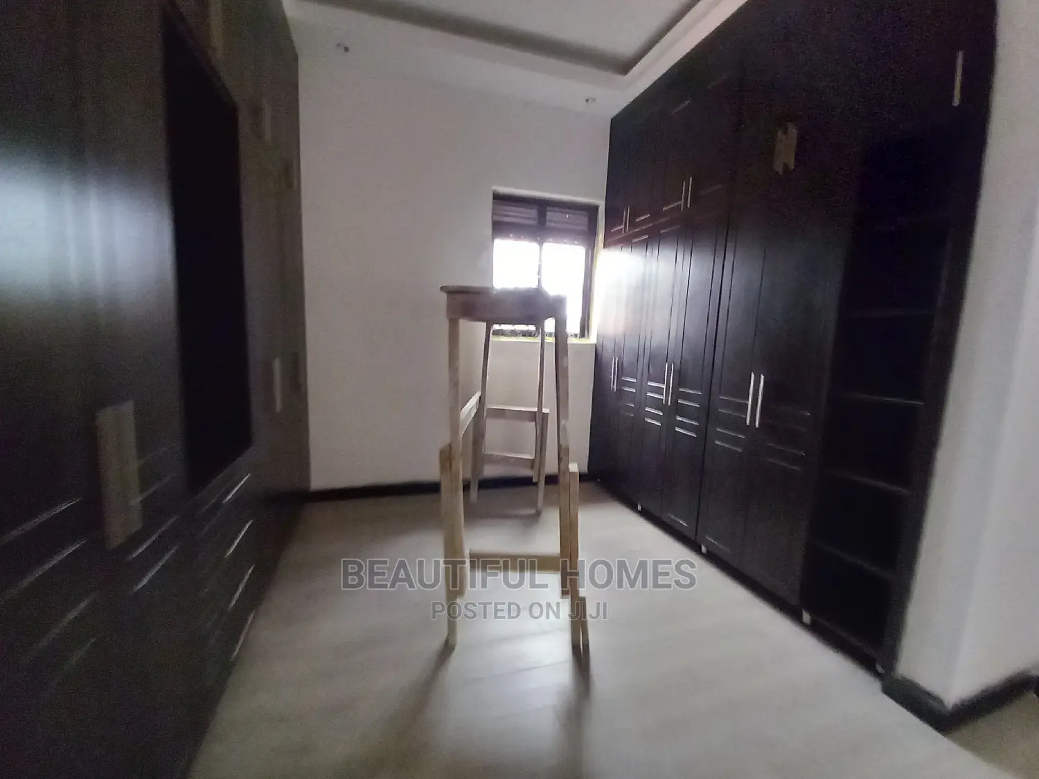 Furnished 6bdrm Mansion in Kiwatule Rich, Nakawa for Sale