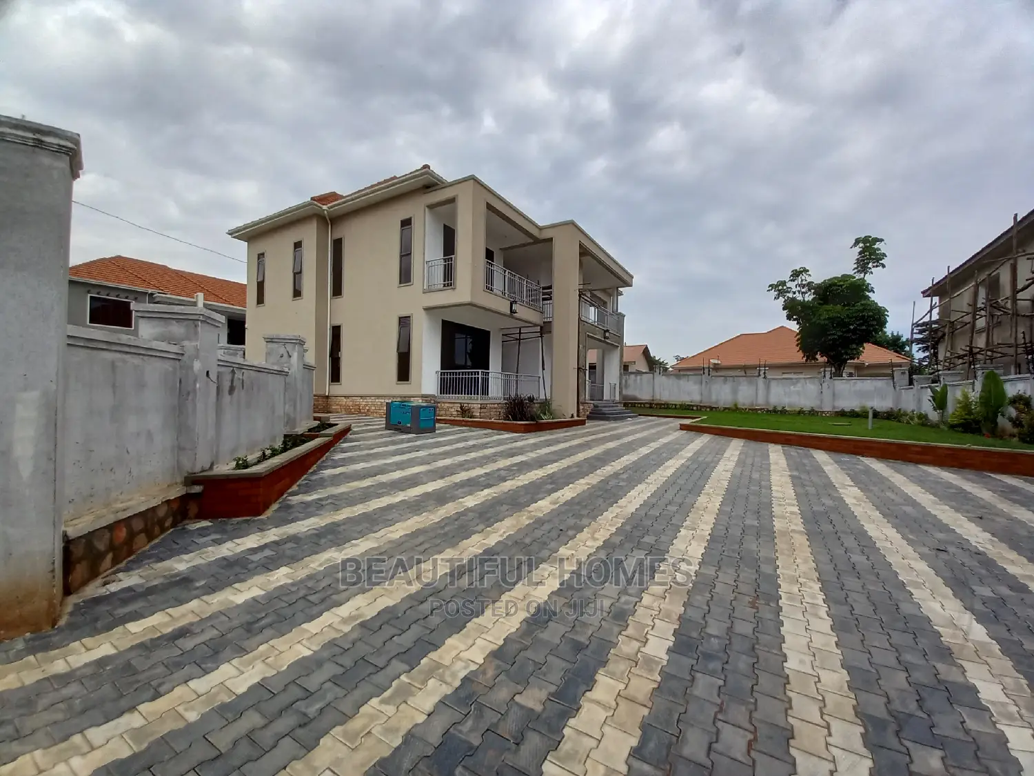 Furnished 6bdrm Mansion in Kiwatule Rich, Nakawa for Sale