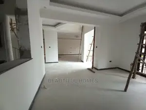 Furnished 6bdrm Mansion in Kira for Sale