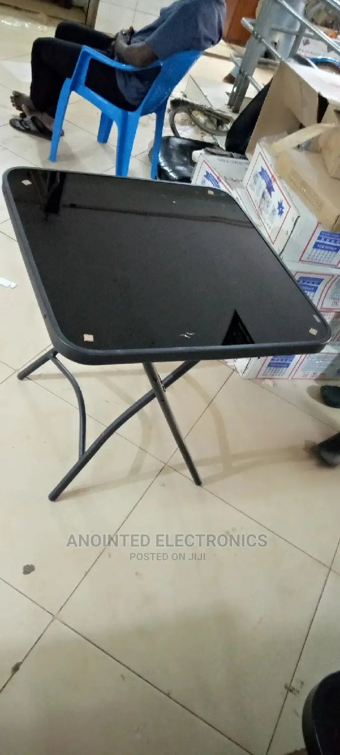 Foldable Glass Table