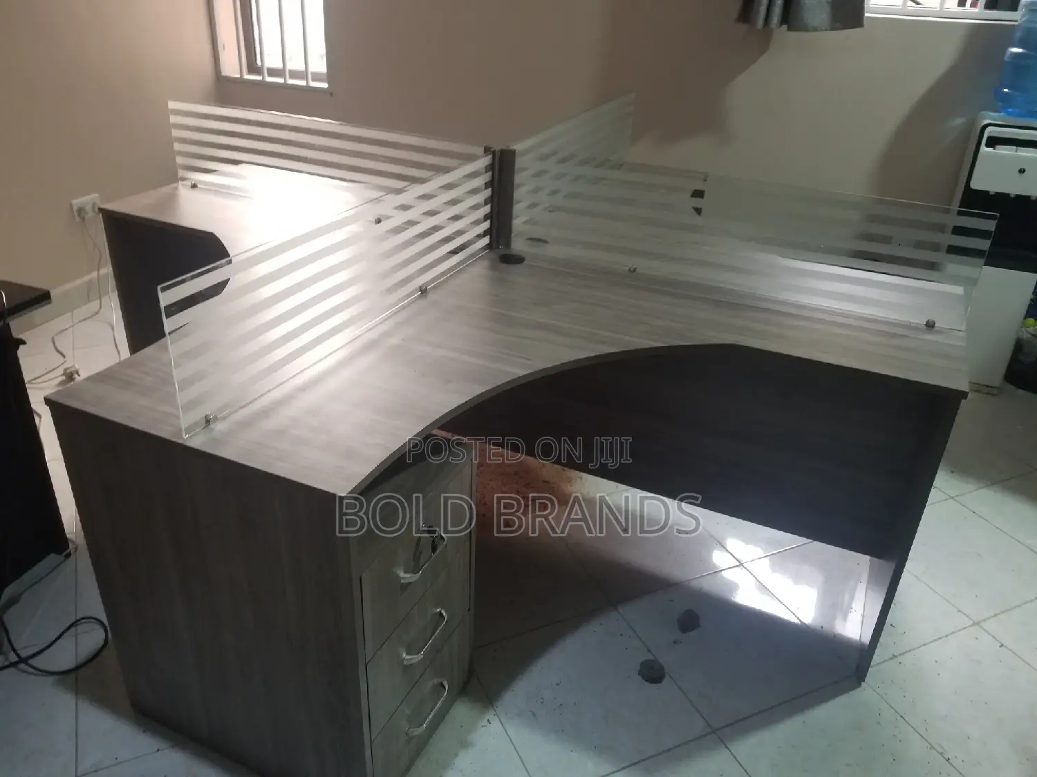 4 Seater Workstation/ Staff Desk