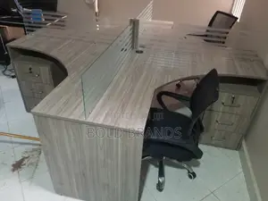 4 Seater Workstation/ Staff Desk