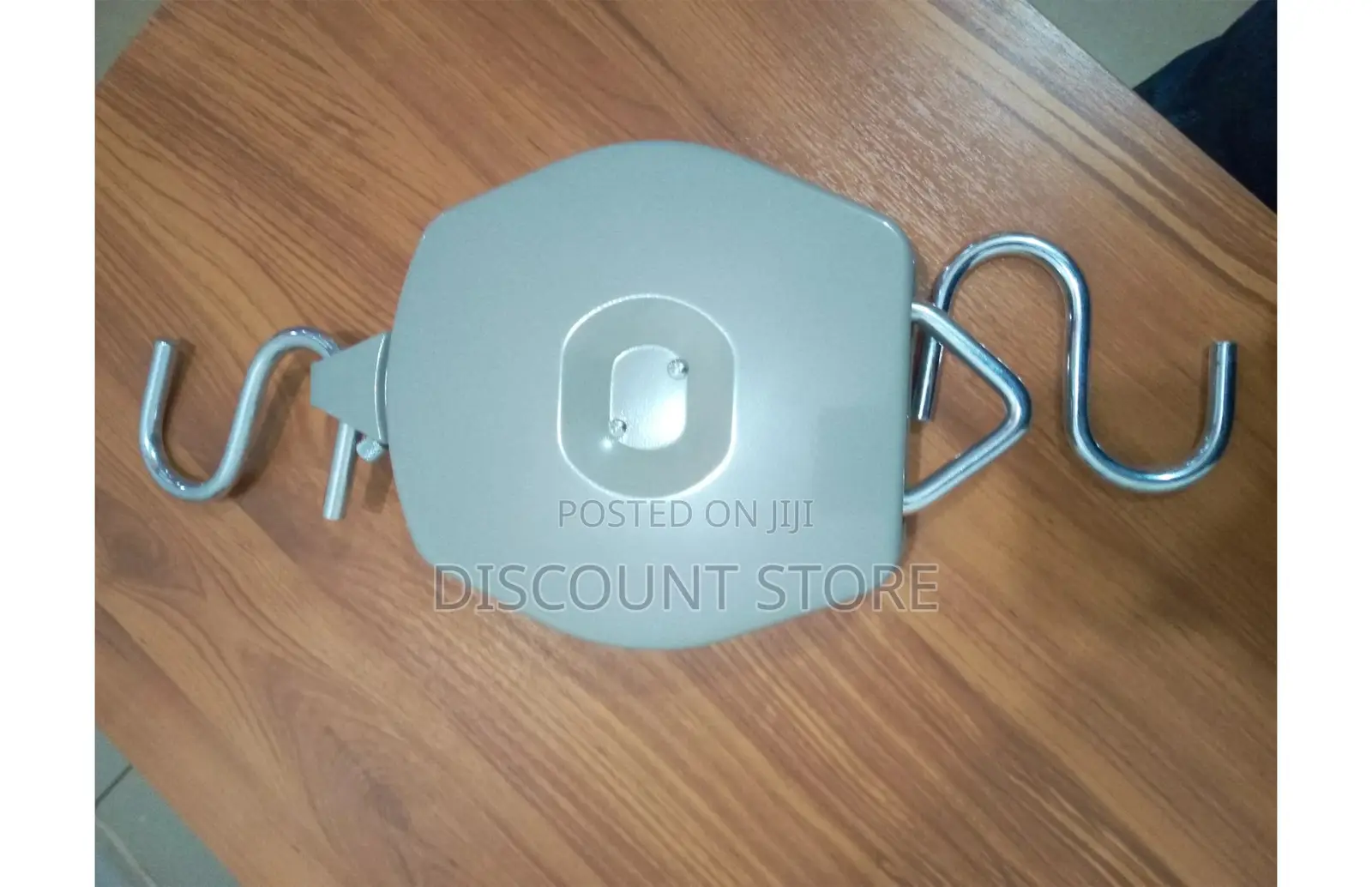 Ordinary Hanging Weigh Scales.