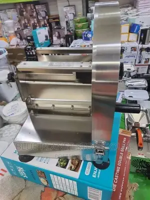 Photo - Commercial Potato Crispy/Chips Cutter Machines