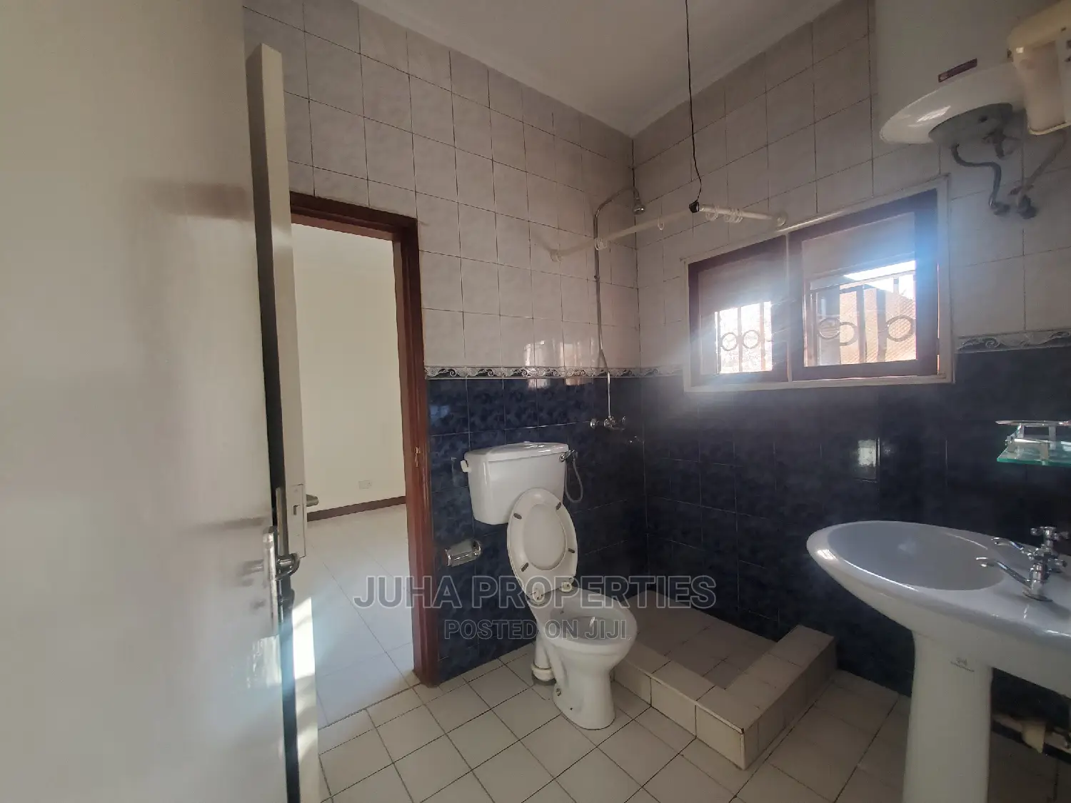 4bdrm Maisonette in Central Division for Rent