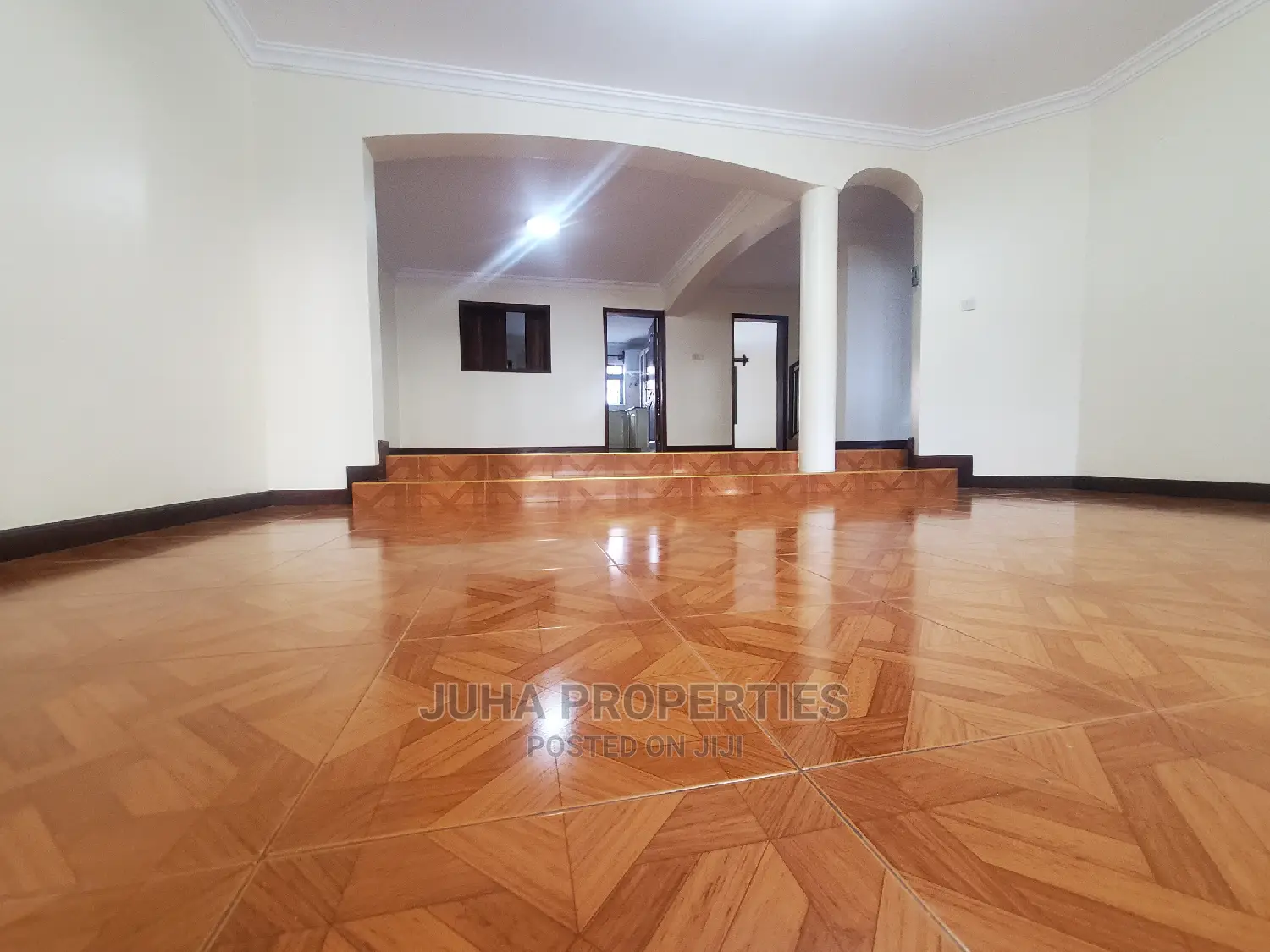 4bdrm Maisonette in Central Division for Rent