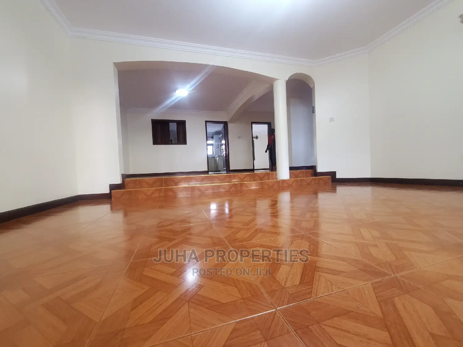 4bdrm Maisonette in Central Division for Rent