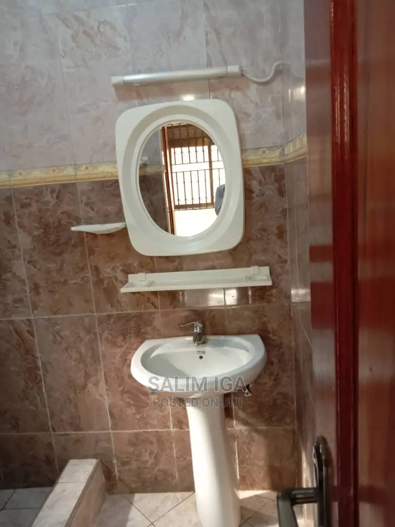 5bdrm Duplex in Kololo Property, Central Division for Rent