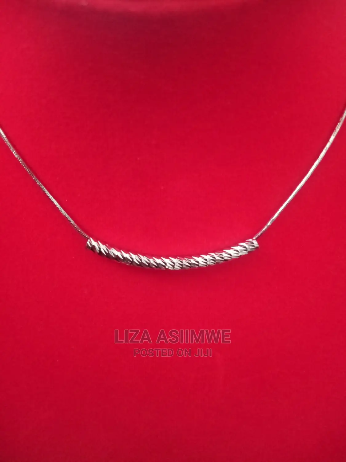 Quality and Simple Lady Necklaces Available