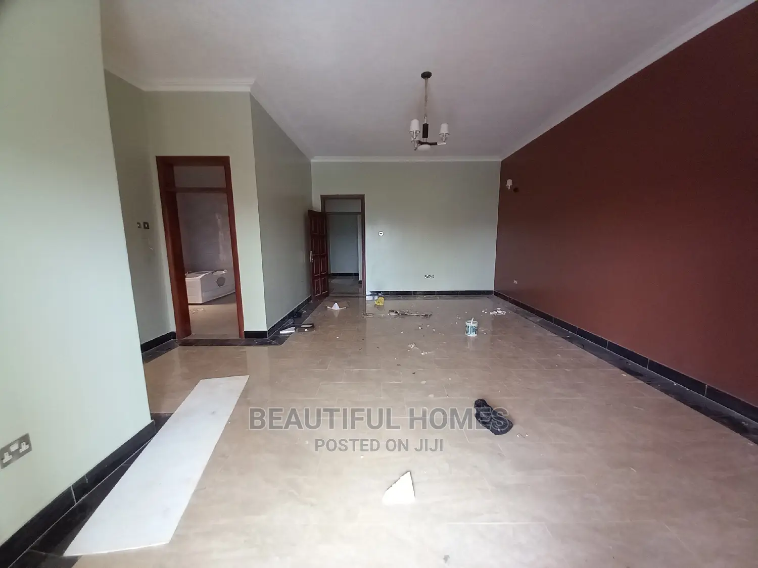 Furnished 6bdrm Mansion in Kira for Sale