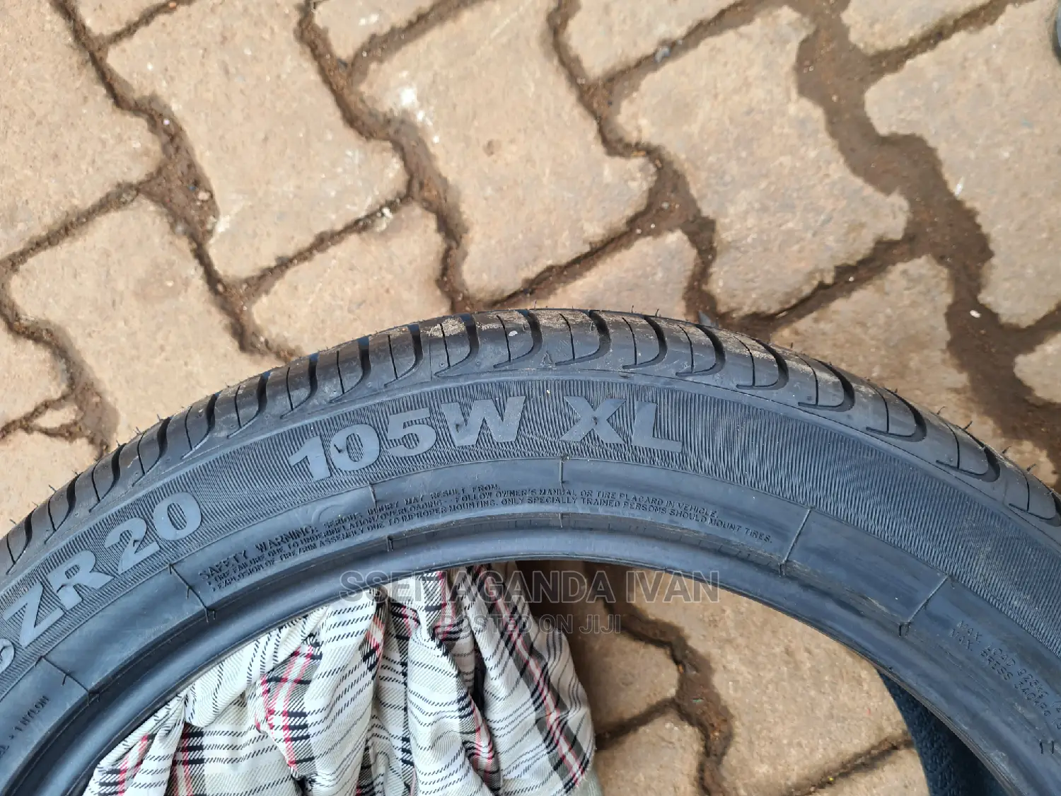 255/45r20 New Tires