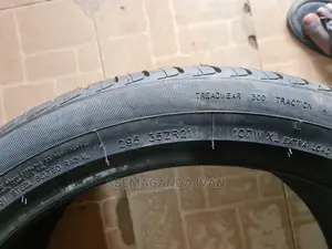 295/35r21 Brand New Tires