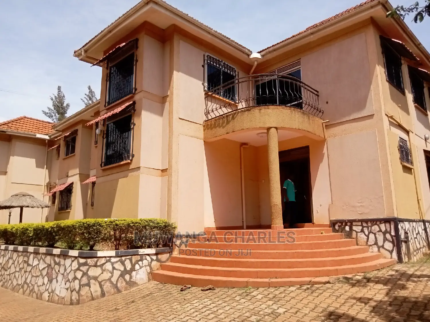 4bdrm Duplex in Fs Properties Ltd, Central Division for Rent