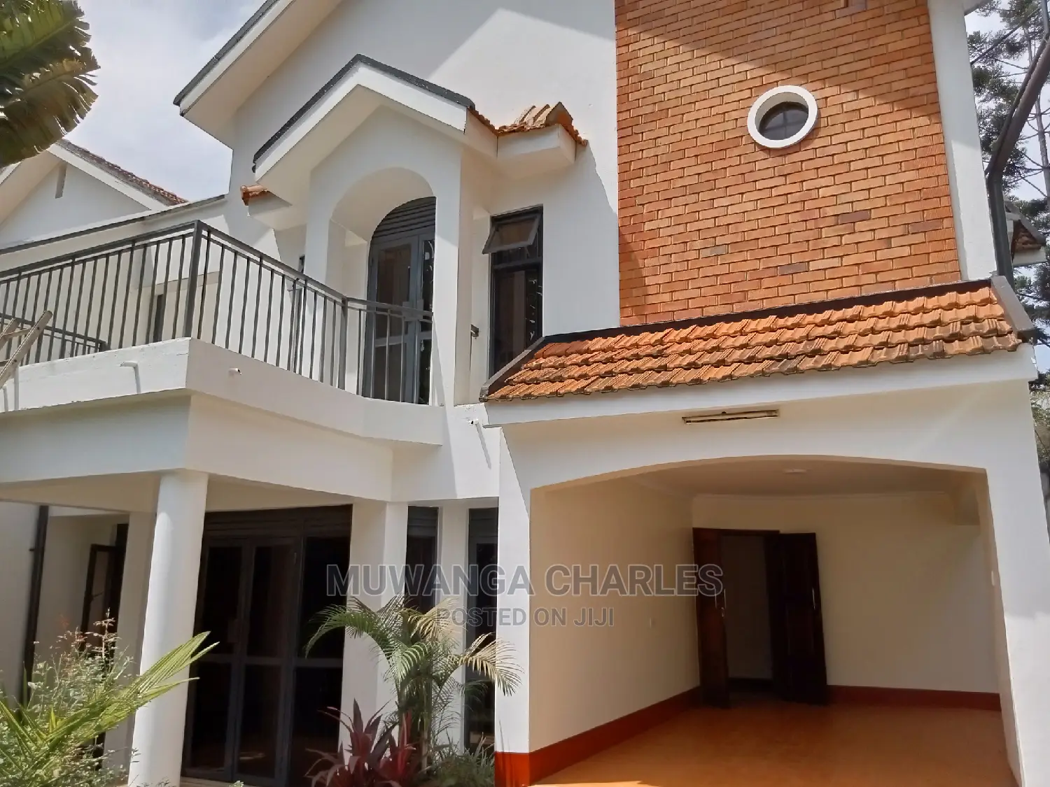 4bdrm Duplex in Fs Properties Ltd, Central Division for rent