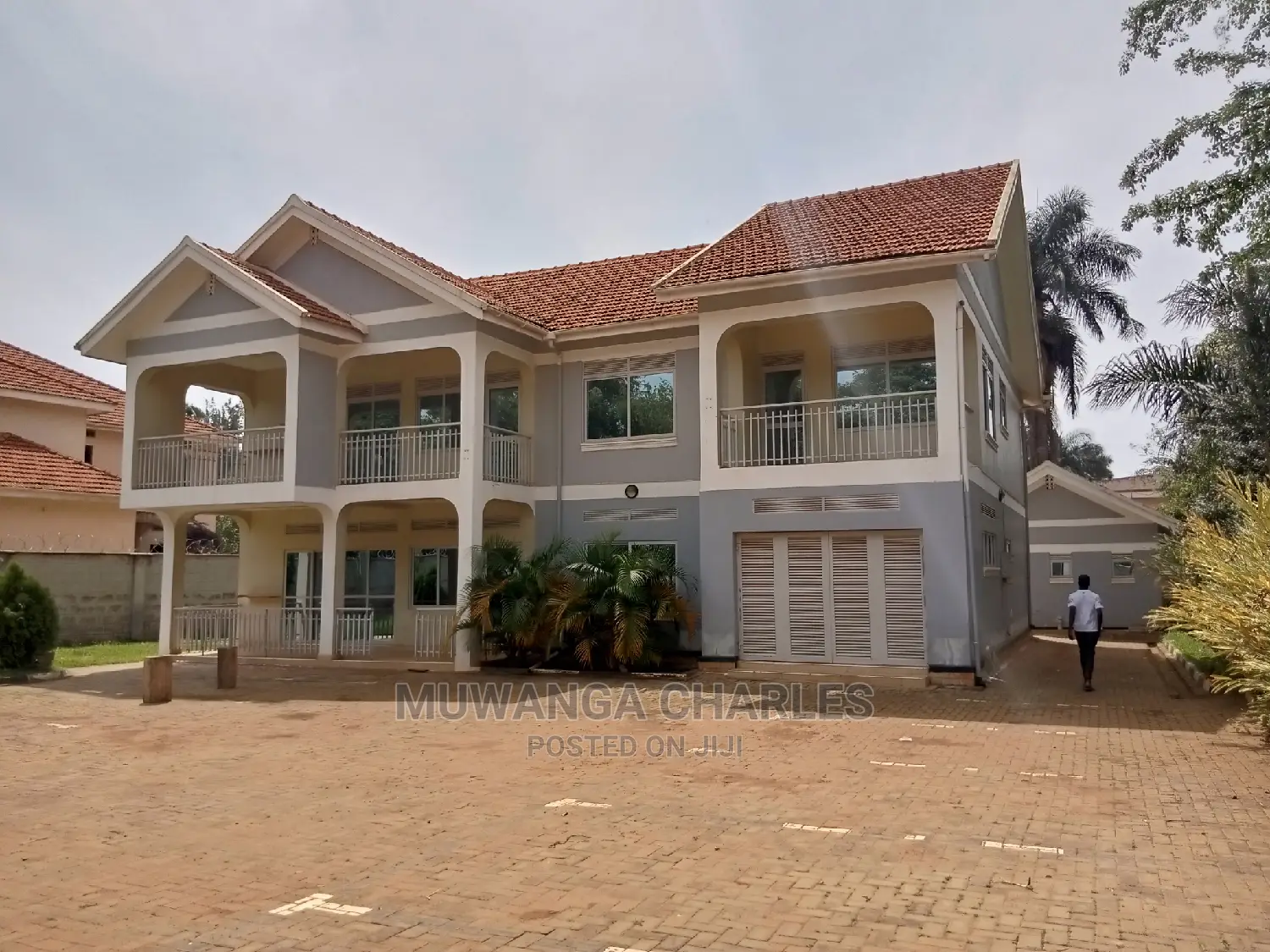 5bdrm Duplex in Fs Properties Ltd, Central Division for Rent