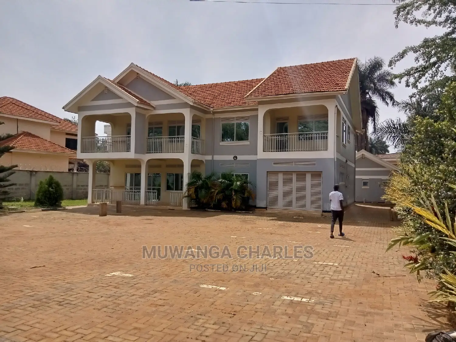 5bdrm Duplex in Fs Properties Ltd, Central Division for Rent