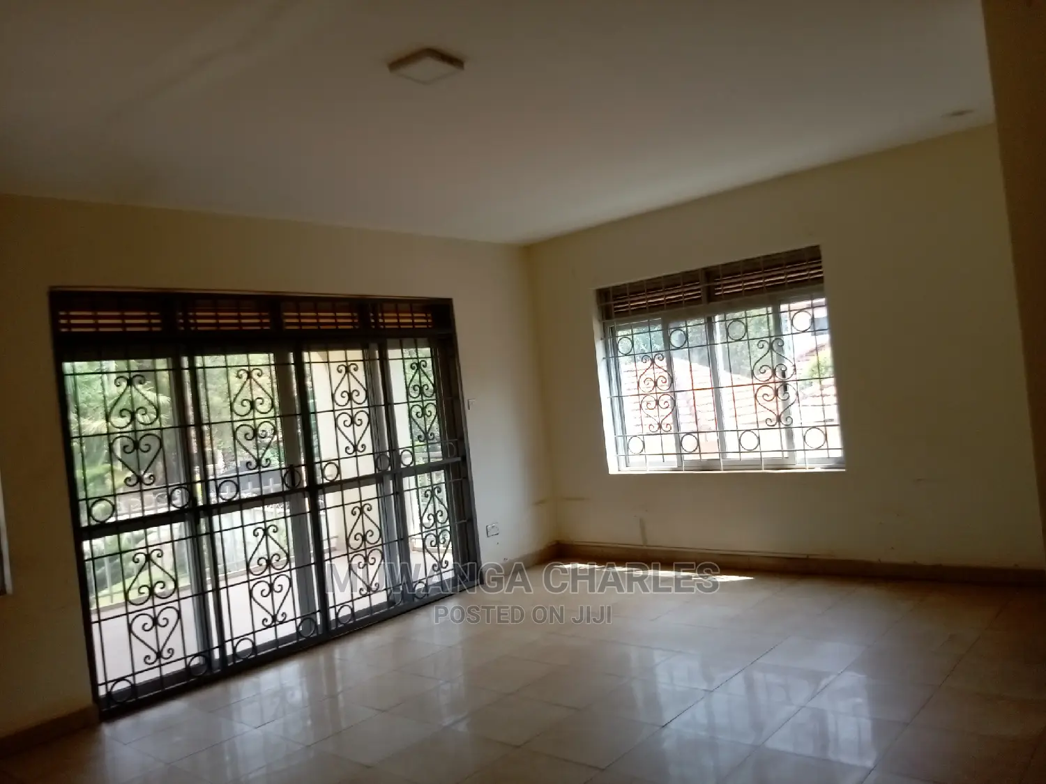 5bdrm Duplex in Fs Properties Ltd, Central Division for Rent