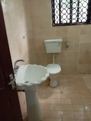4bdrm Bungalow in Fs Properties Ltd, Central Division for Rent