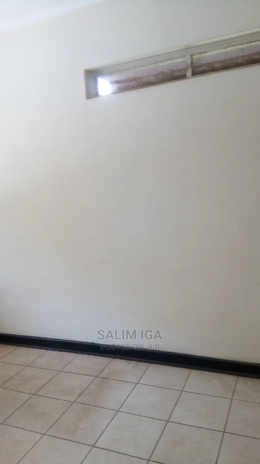 5bdrm Duplex in Kololo Property, Central Division for Rent