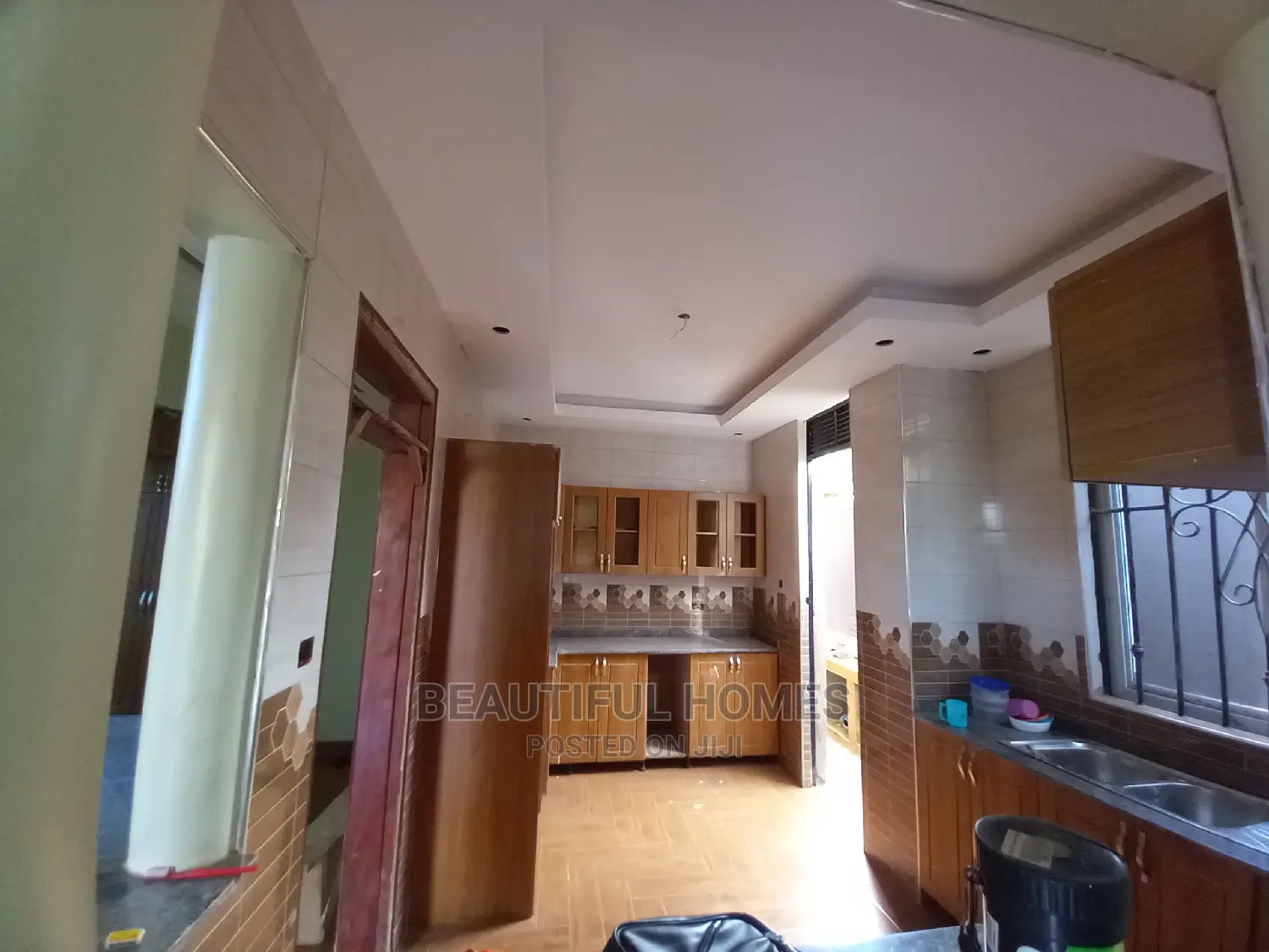 Furnished 4bdrm Duplex in Kisaasi, Central Division for Sale