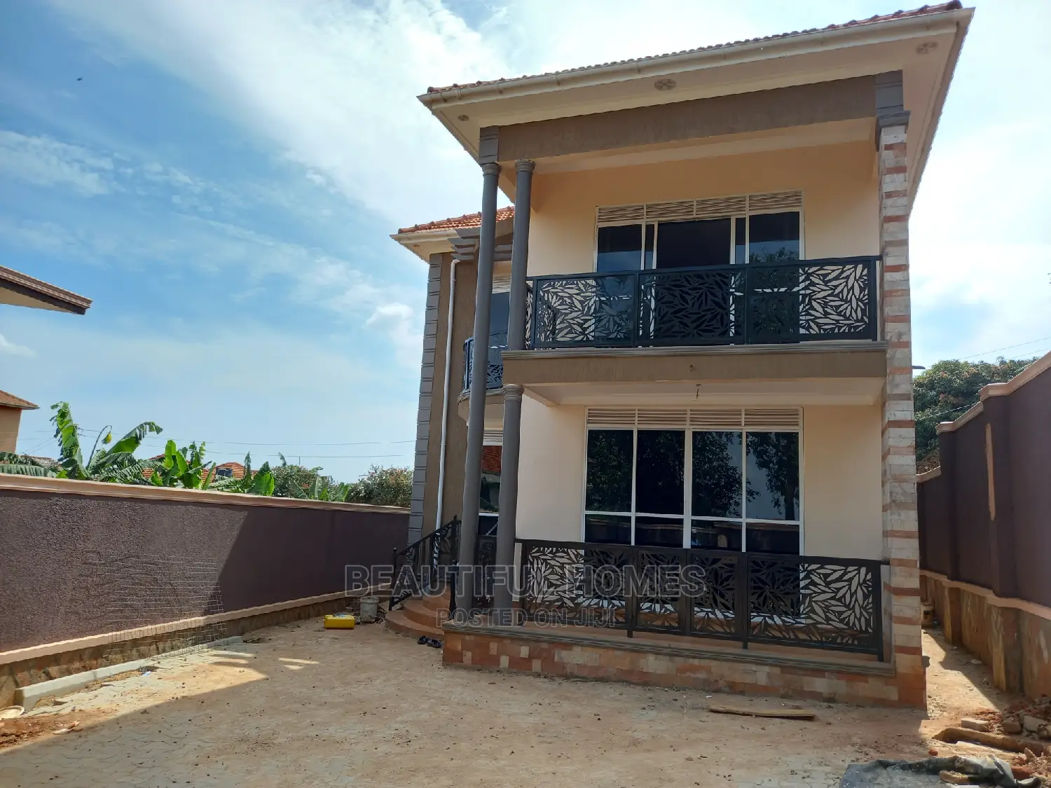 Furnished 4bdrm Duplex in Kisaasi, Nakawa for Sale