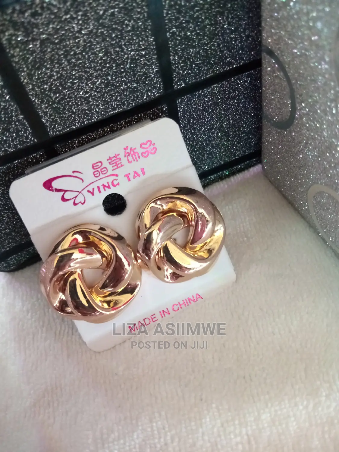 Unique and Quality Lady Ear Pins Available