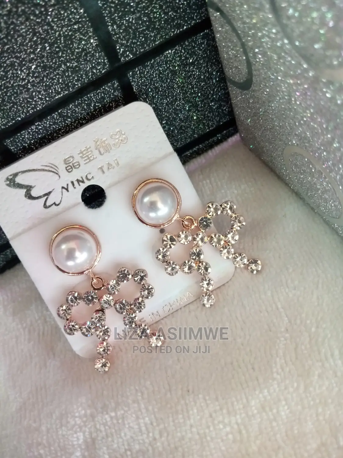 Unique and Quality Lady Earpins