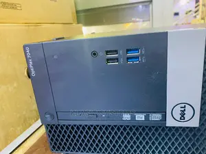 Desktop Computer Dell OptiPlex 7040 4GB Intel Core I3 500GB
