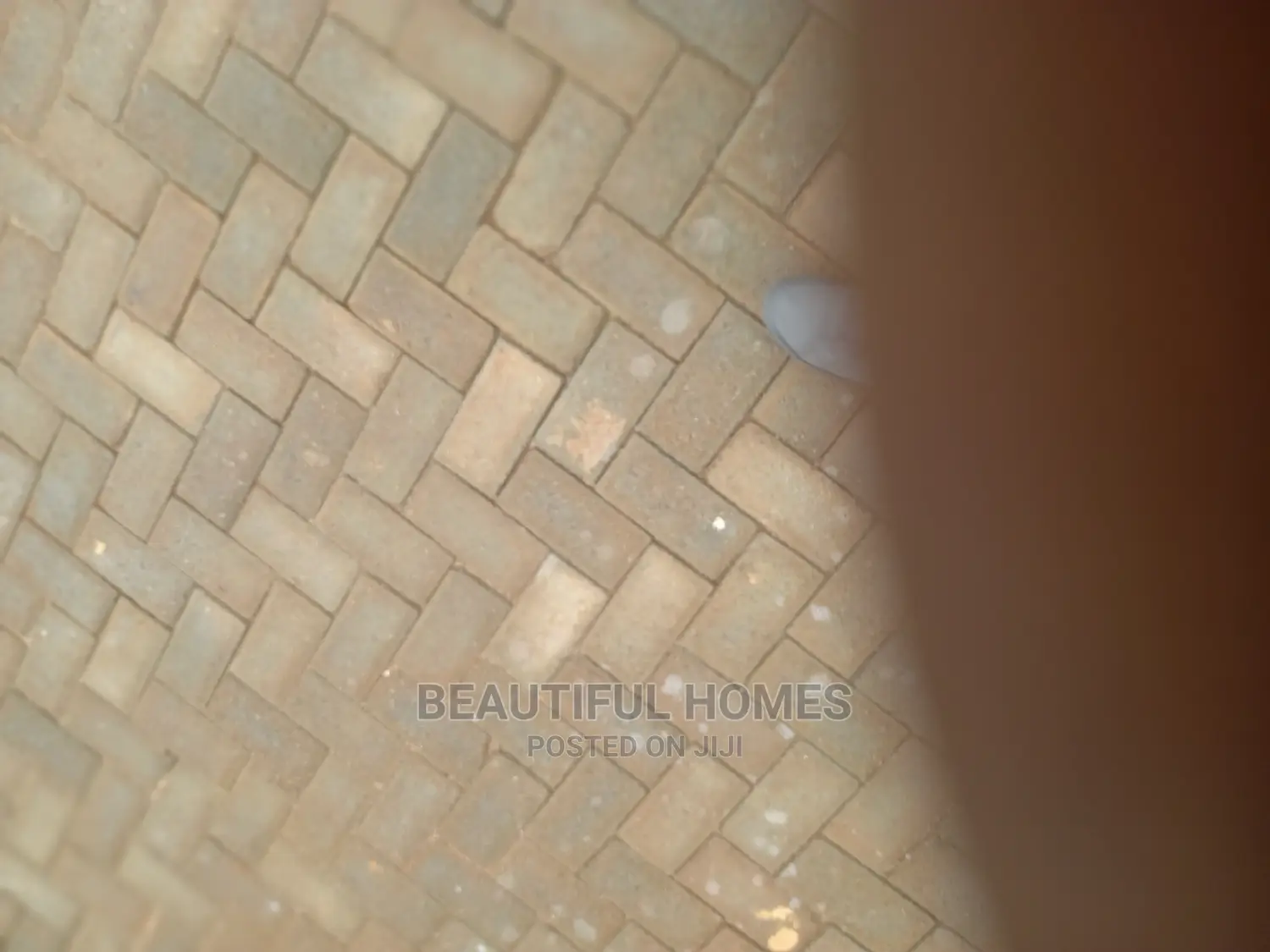 Furnished 6bdrm Mansion in Kiwatule, Central Division for Sale