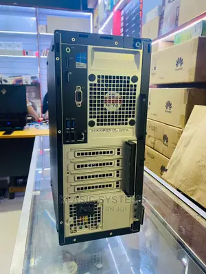 Desktop Computer Dell OptiPlex 3050 4GB Intel Core I3 500GB