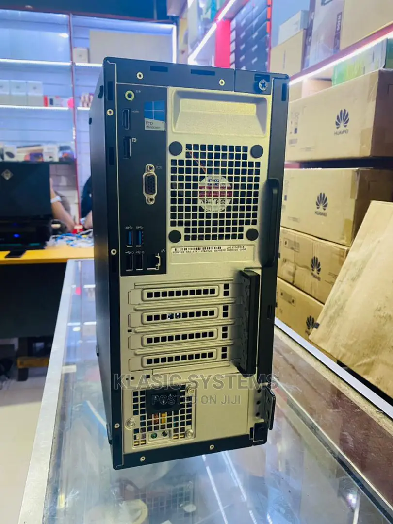 Desktop Computer Dell OptiPlex 3050 4GB Intel Core I3 500GB