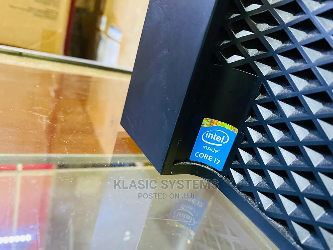 Desktop Computer Dell 8GB Intel Core I7 1T