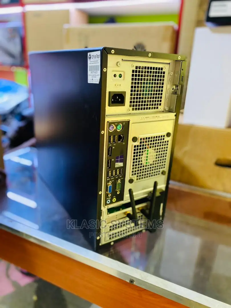 Desktop Computer Dell 8GB Intel Core I7 1T