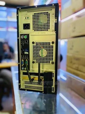 Desktop Computer Dell 8GB Intel Core I7 1T