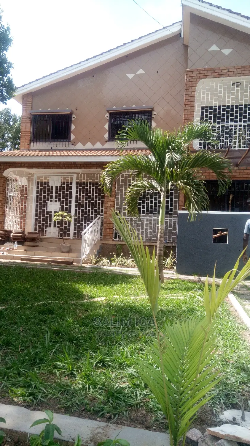 4bdrm Duplex in Kololo Property, Central Division for Rent