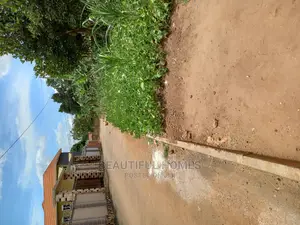 Furnished 4bdrm House in Tarmacked, Kira for Sale