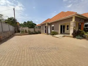 Furnished 4bdrm House in Tarmacked, Kira for Sale