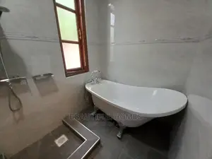 Furnished 5bdrm Mansion in Munyonyo Lake View, Makindye for Sale