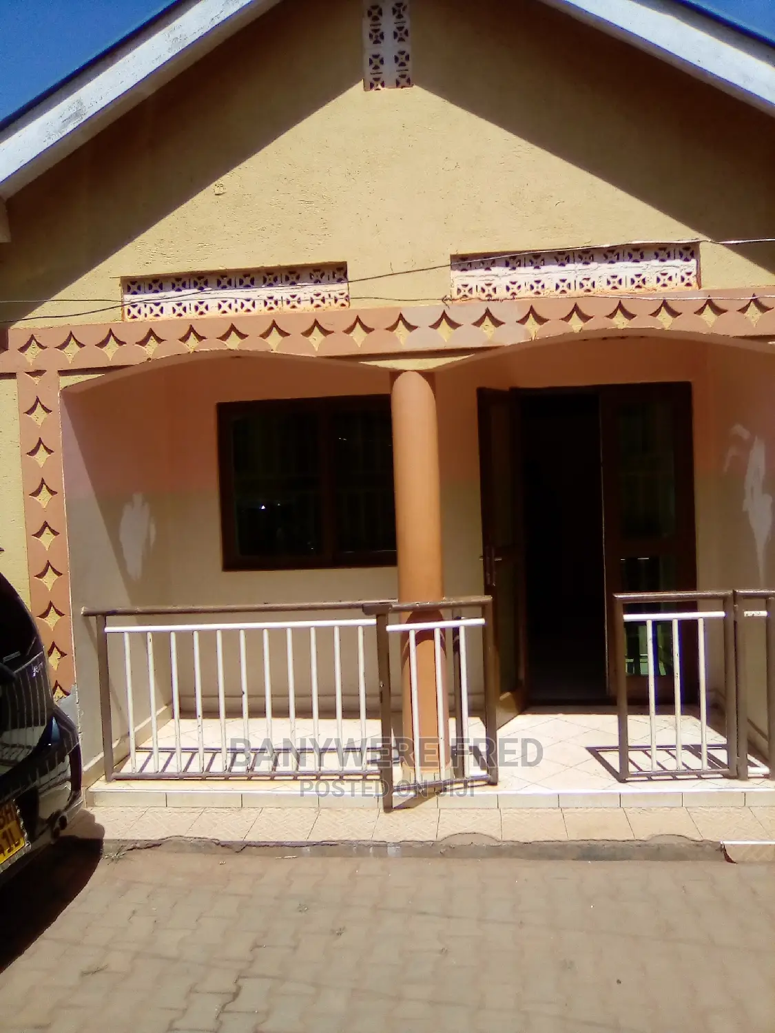 Furnished 2bdrm Bungalow in Kira for Rent