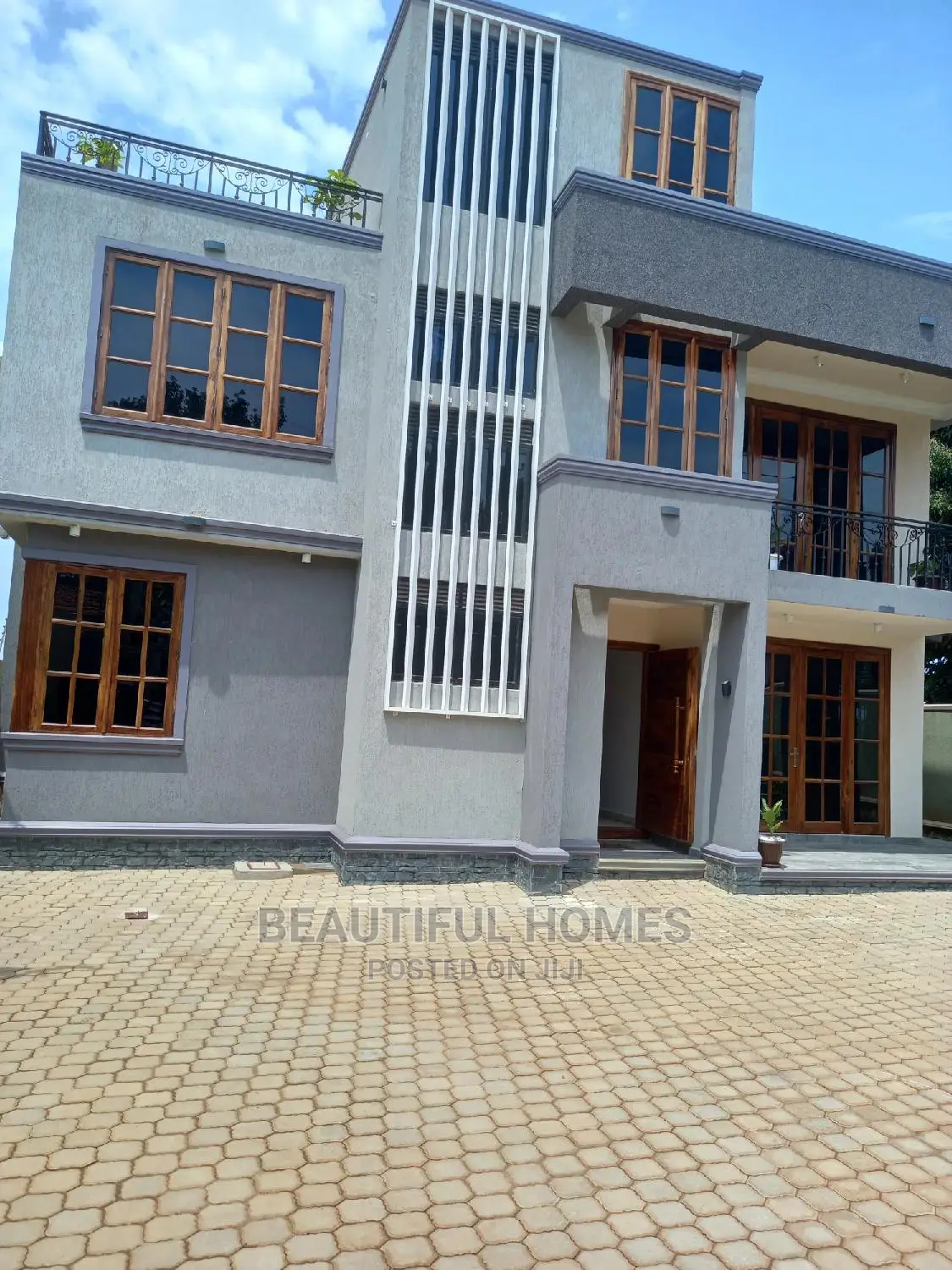 Furnished 5bdrm House in Munyonyo, Makindye for Sale