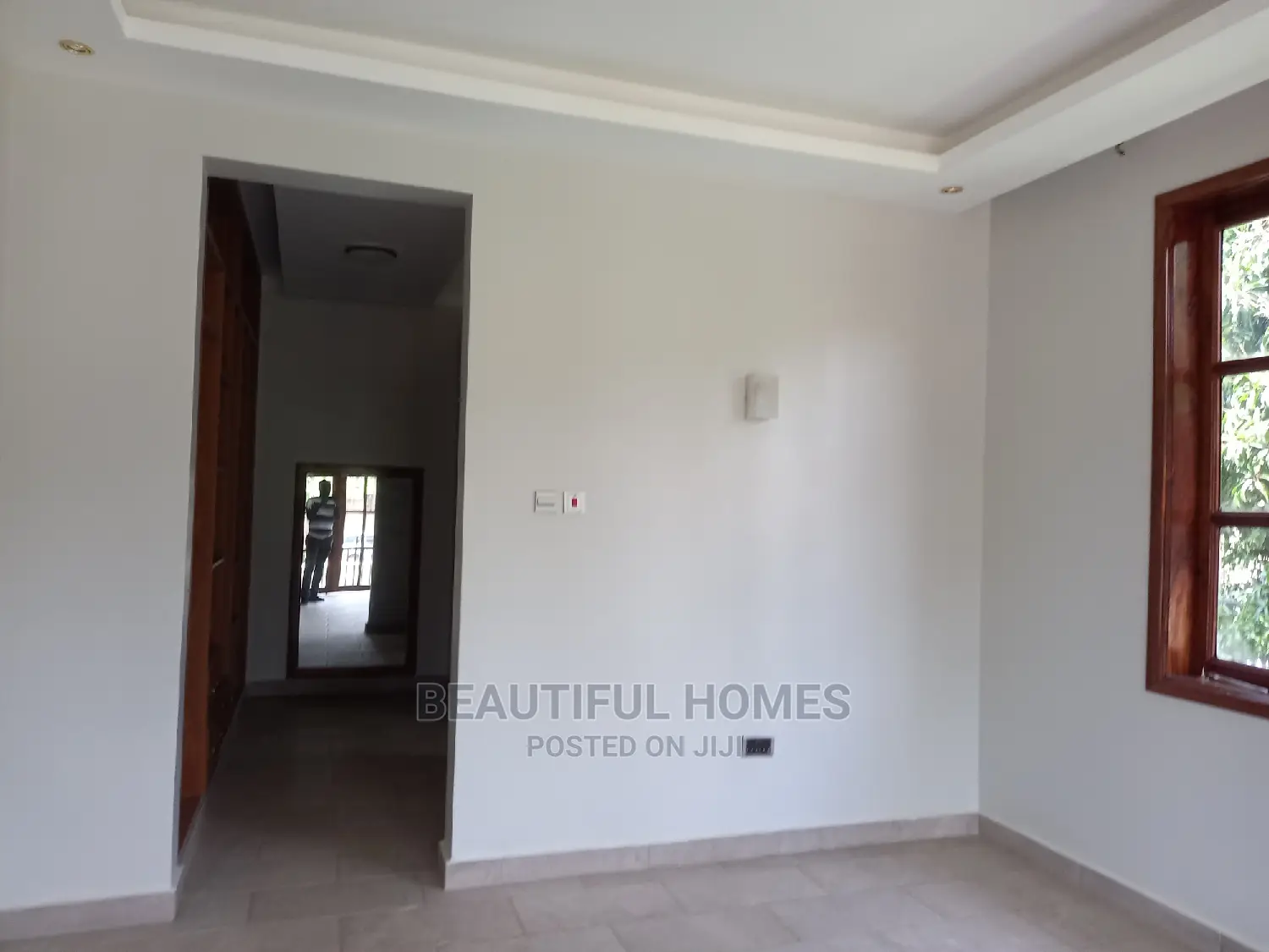 Furnished 5bdrm Mansion in Munyonyo Lake View, Makindye for Sale