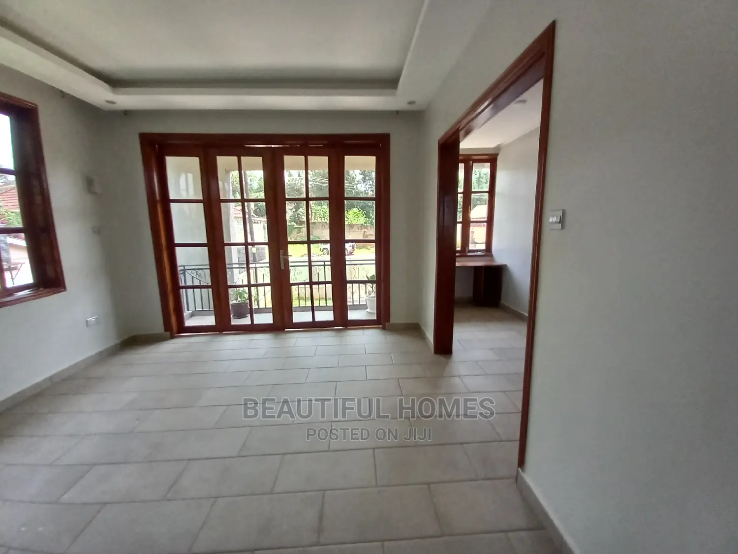 Furnished 5bdrm Mansion in Munyonyo Lake View, Makindye for Sale