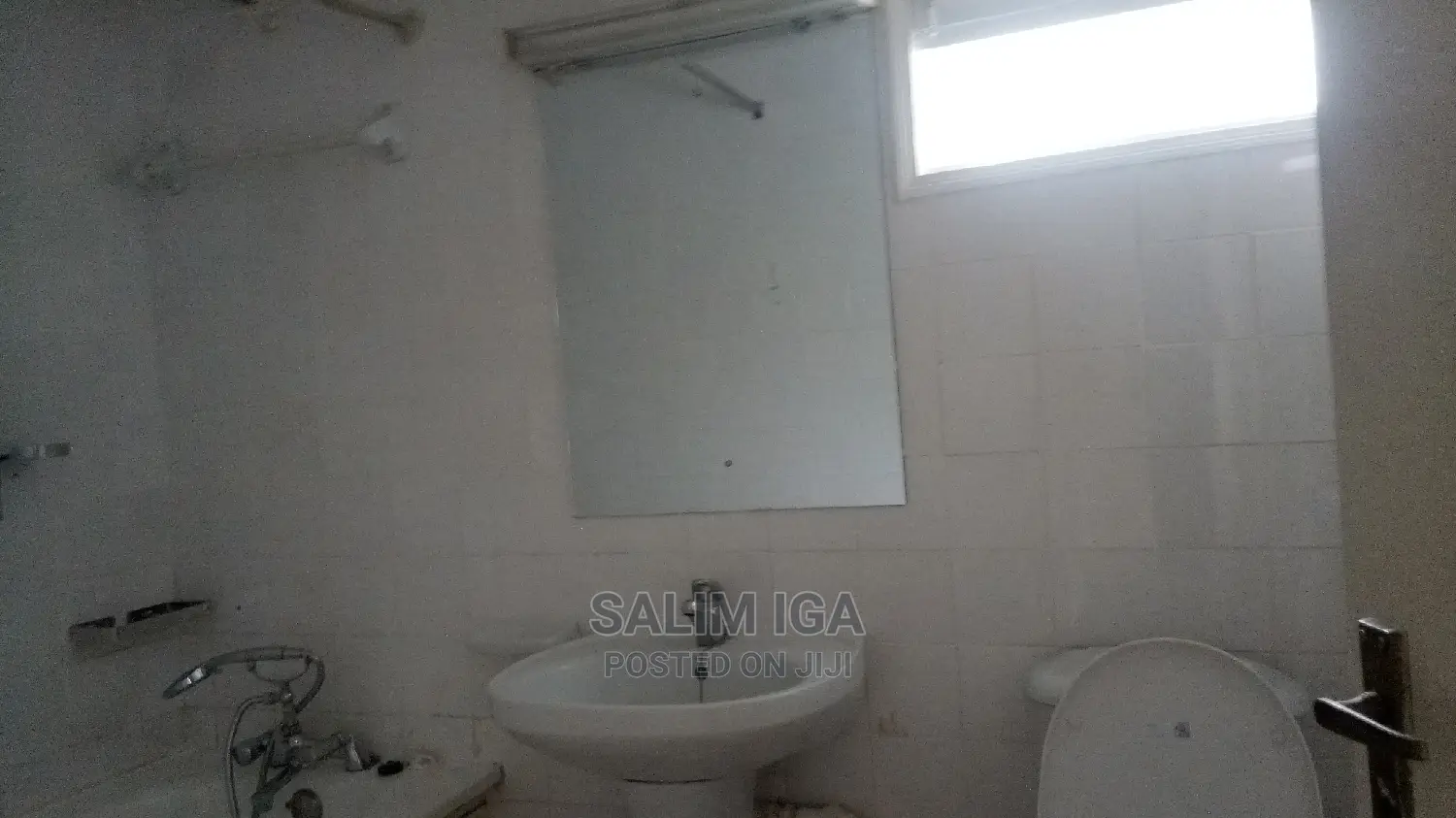 4bdrm Bungalow in Kololo Property, Central Division for Rent